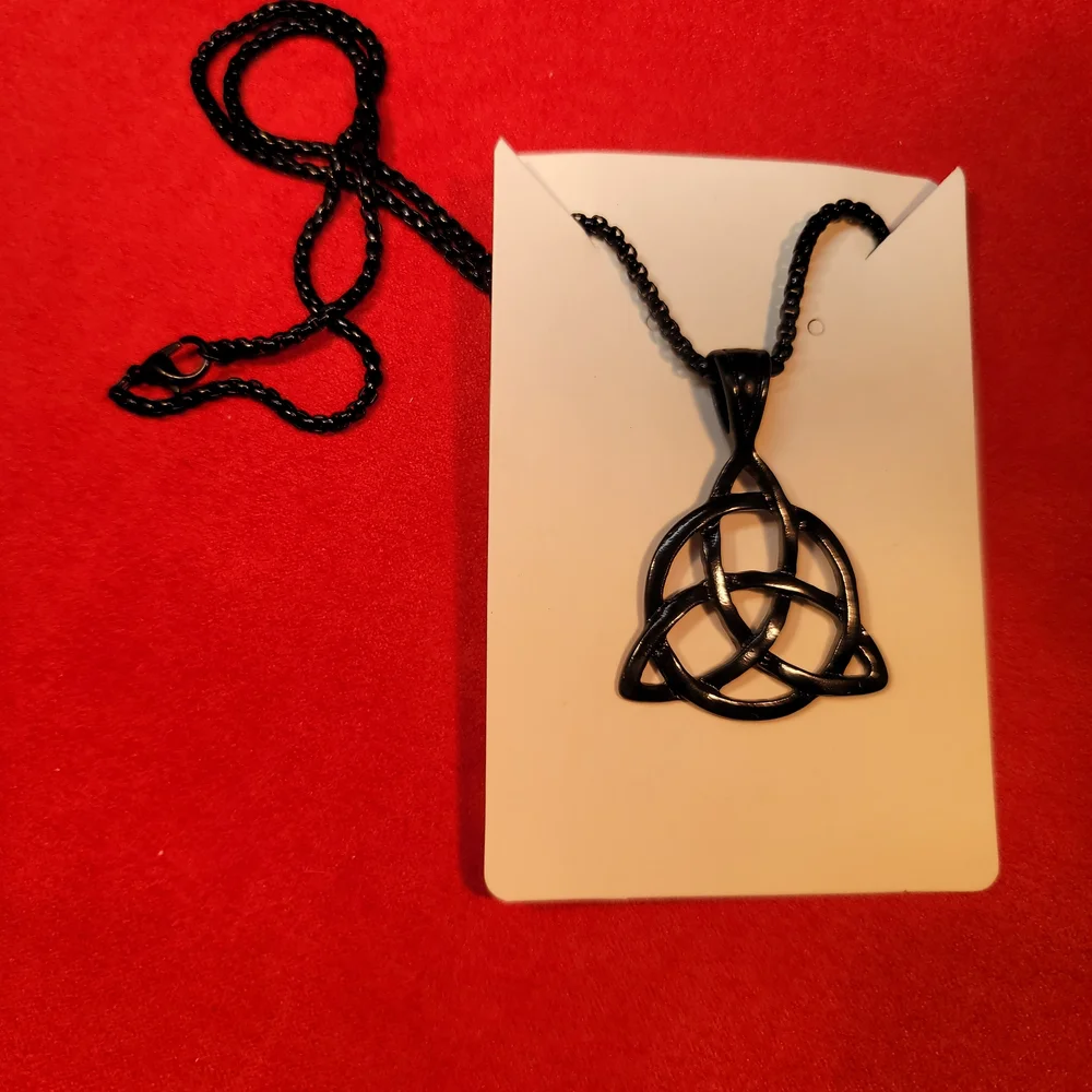 0508. Black ~ Celtic Knot ~ Pendant and 22